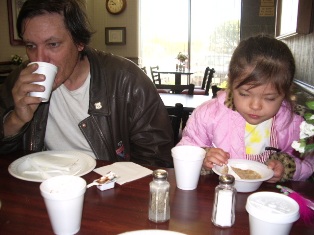 Blog Day-4 Daddy & Ayumi.JPG